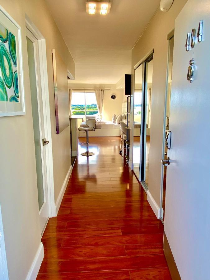 Modern Waterfront Apartment With Miami Skyline View, Free Parking 5 Mins Drive To Miami Beach Exterior foto
