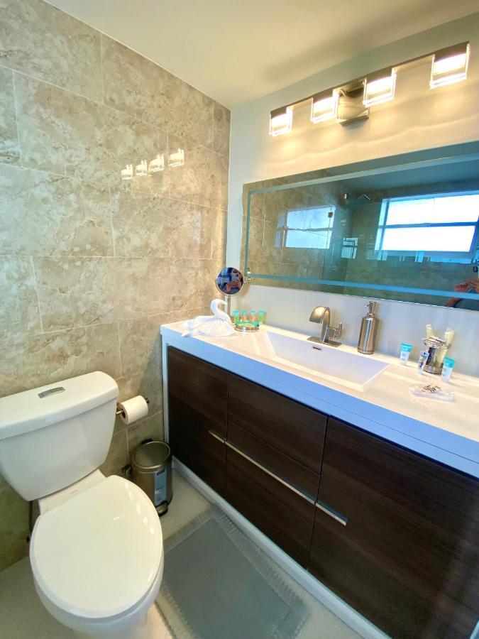 Modern Waterfront Apartment With Miami Skyline View, Free Parking 5 Mins Drive To Miami Beach Exterior foto